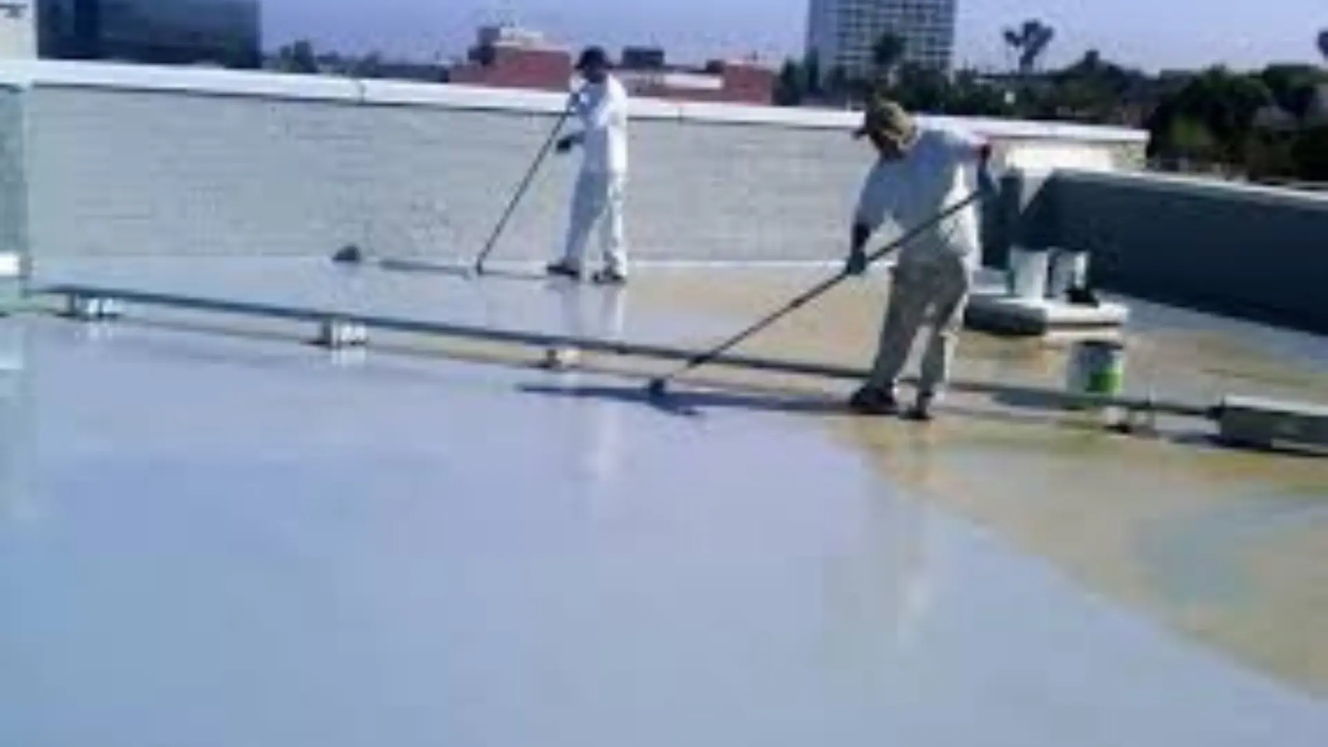 عزل أسطح وخزانات بعسير